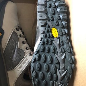 New Mens Merrill Havoc Wells trail shoes 7m